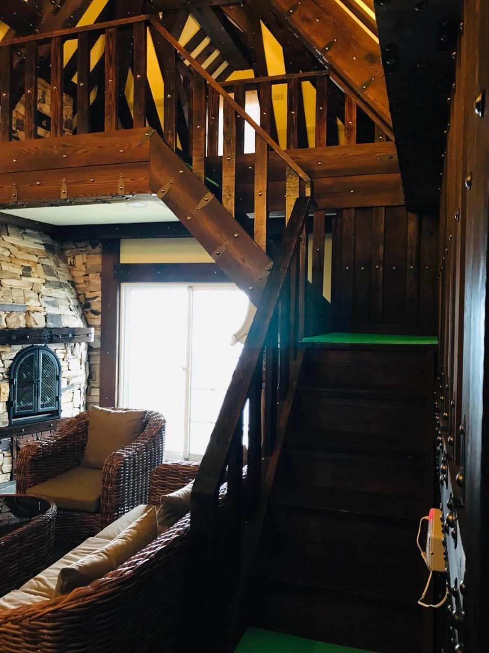 Black Forest Manor Ren'ai Esterno foto