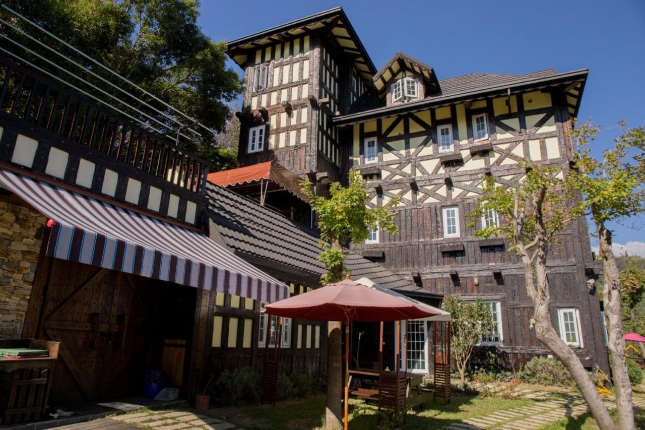 Black Forest Manor Ren'ai Esterno foto