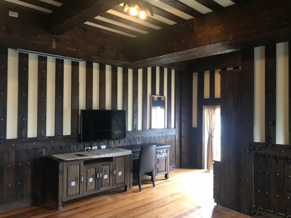 Black Forest Manor Ren'ai Esterno foto