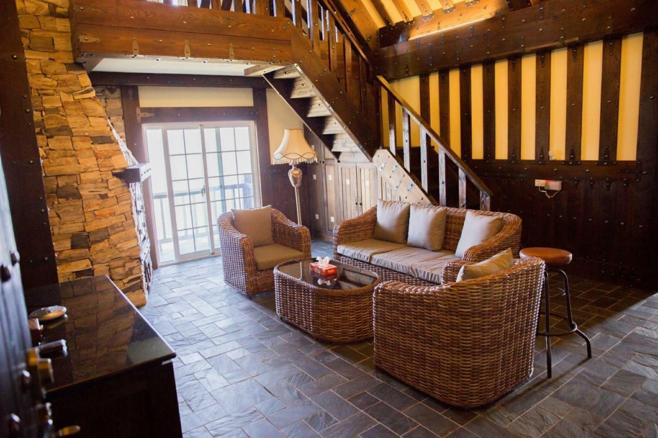 Black Forest Manor Ren'ai Esterno foto
